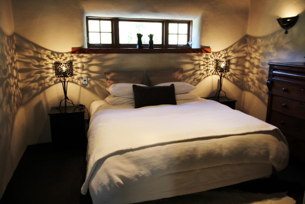 The Paddock Straw Bale Luxury Holiday House Arthurs Point Номер фото