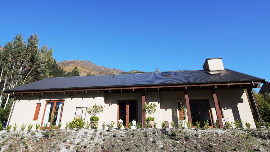The Paddock Straw Bale Luxury Holiday House Arthurs Point Номер фото